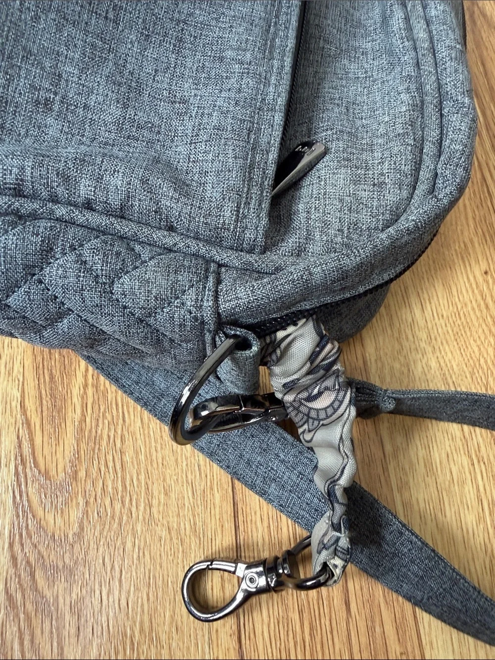 lug Corousel XL Quilted Gray Messenger Crossbody Bag - Unbranded